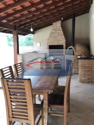 Imagem Casa de Condomínio com 5 Quartos e 6 banheiros à Venda, 540 m² por R$ 1.325.000