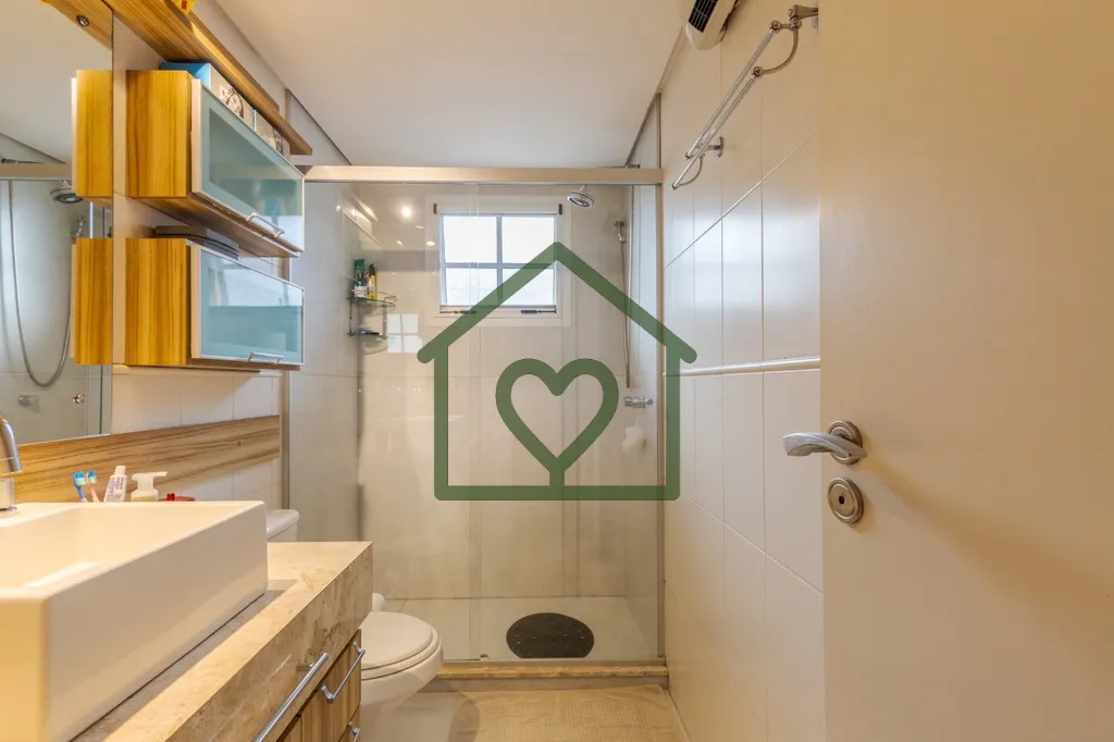 Imagem Casa semimobiliada em condomínio com infraestrutura completa, localizada no bairro Jardim Carvalho,...