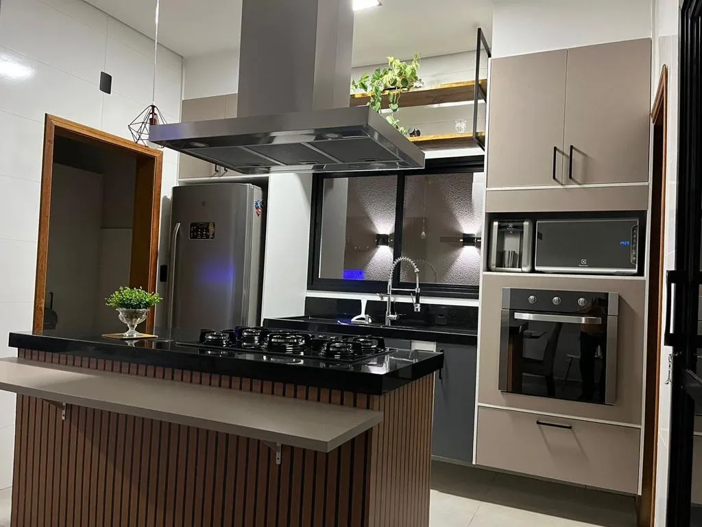 Imagem "Sobrado Exclusivo no Horto Florestal Villagio: Luxo, Espaço e Conforto em Um Só Lugar"