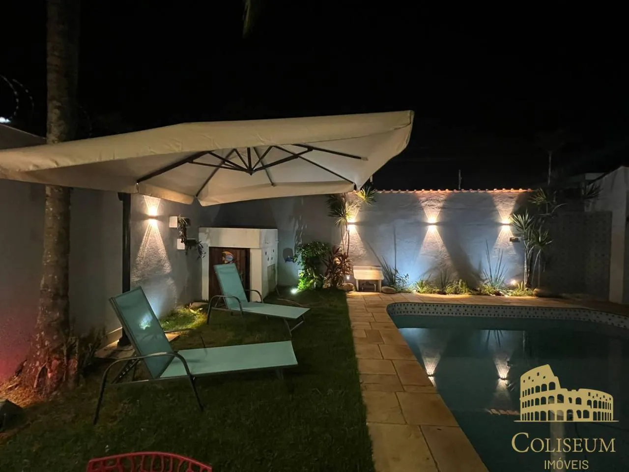 Imagem Casa com 4 dormitórios à venda, 200 m² por R$ 990.000,00 - Balneário Flórida - Praia Grande/SP