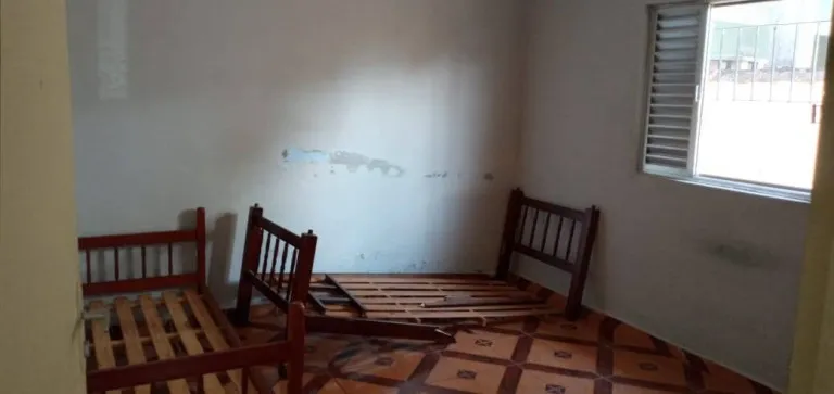 Imagem Casa com 1 Quarto à Venda, 69 m² em Itaoca - Mongaguá