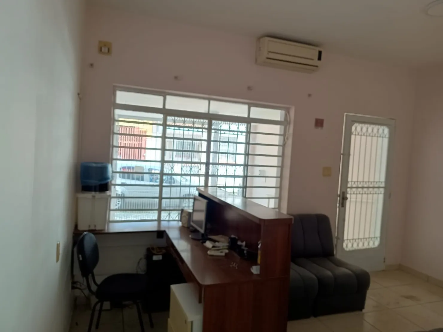 Imagem Comercial para Locação 210M², Centro, Taubaté - SP