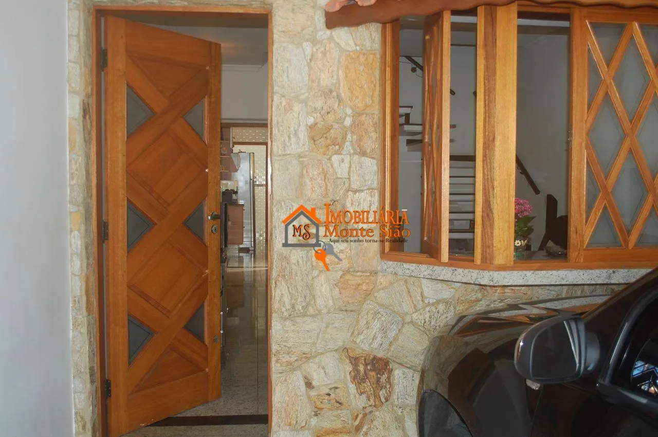 Imagem Sobrado com 4 dormitórios à venda, 250 m² por R$ 752.600,00 - Jardim Paraventi - Guarulhos/SP