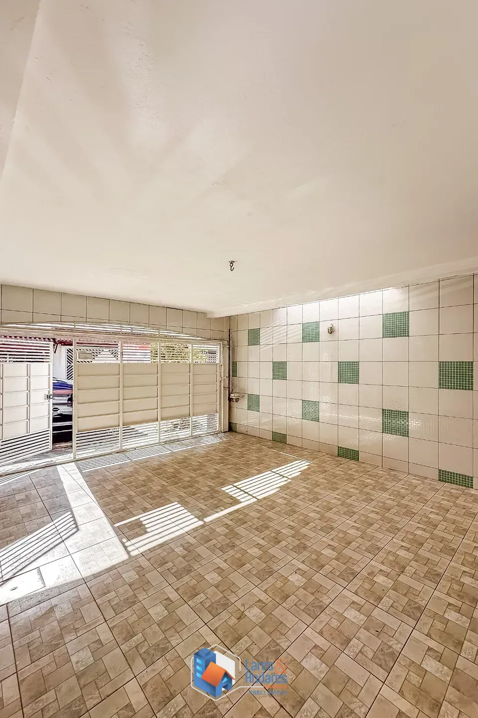 Imagem Sobrado para venda em Jardim Umuarama com 3 quartos, sendo 1 suíte, 180m²