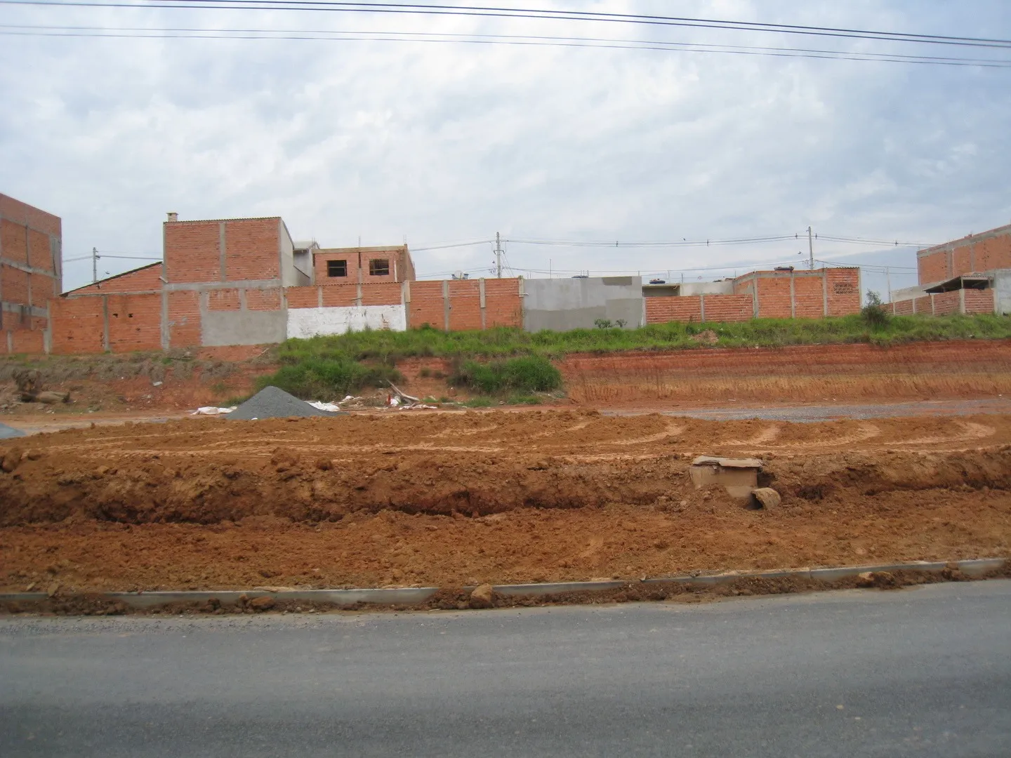 Imagem Ótimo lote comercial à venda, pronto para construir