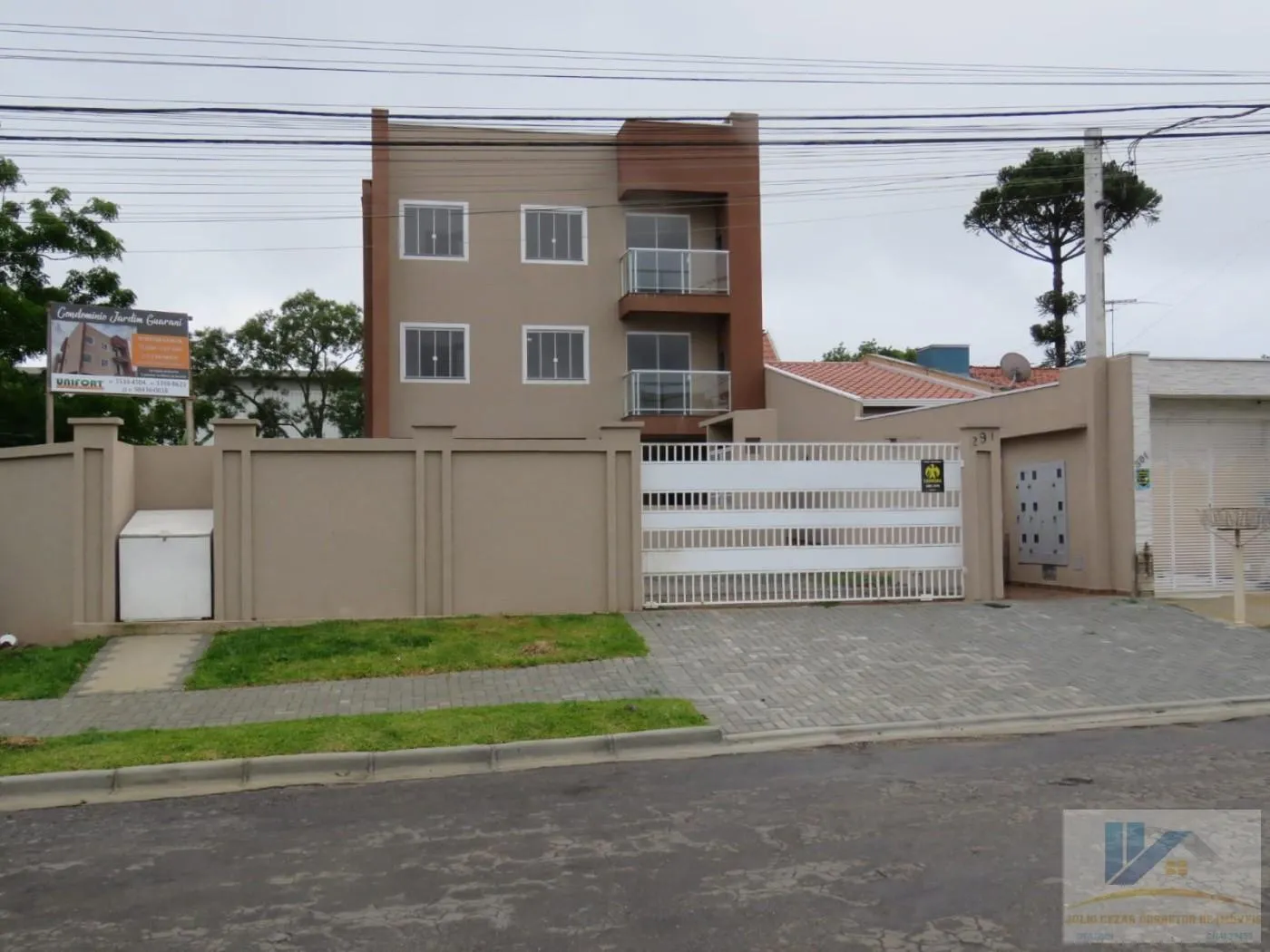 Imagem Apartamento para Venda em São José dos Pinhais, Roseira de São Sebastião, 2 dormitórios, 1 banheiro, 1 vaga