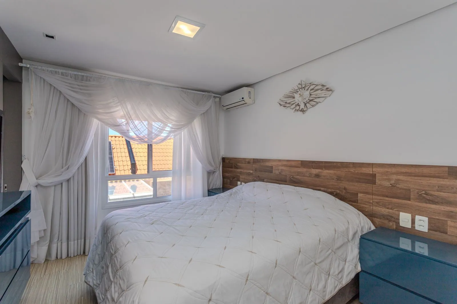 Imagem Casa com 3 suítes, Jacuzzi e vista panorâmica para o Guaíba