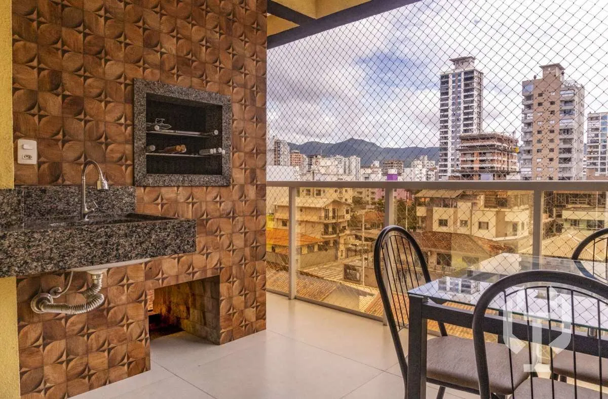 Imagem Apartamento mobiliado de 3 suítes em Meia Praia