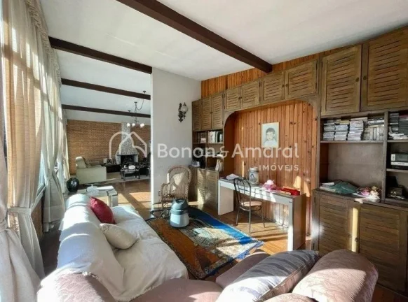 Imagem Casa assobradada à venda no bairro Jardim Proença, localização privilegiada de frente para um bo...