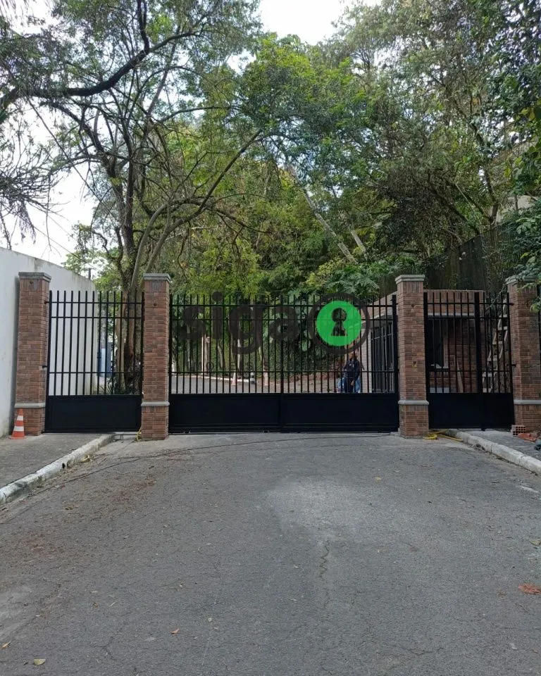 Imagem Casa de 5 dormitórios em condomínio no Real Parque