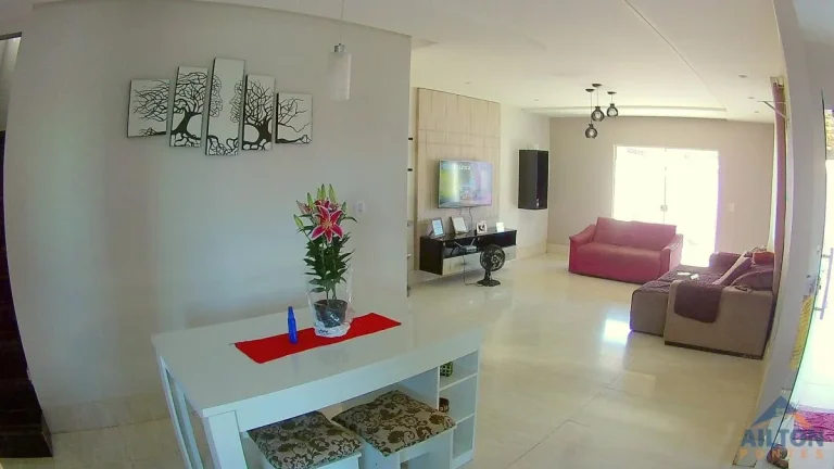 Imagem Casa Duplex com 3 Suítes à Venda em Praia de Santa Mônica - Guarapari/ES