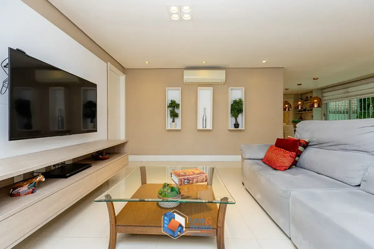 Imagem Casa para venda em Vila Anhangüera com 4 quartos, sendo 2 suítes, 167m²