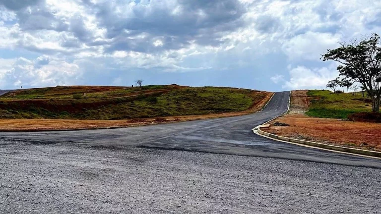 Imagem Terreno à venda, 294 m² - Portal da Mantiqueira - Cruzeiro/SP