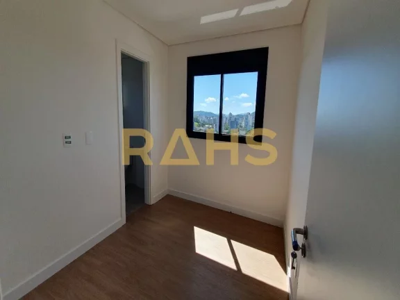 Imagem Com Design moderno , esse apartamento de 90,15m² conta com 1 suíte + 2 demi suítes, lavabo, sala ...