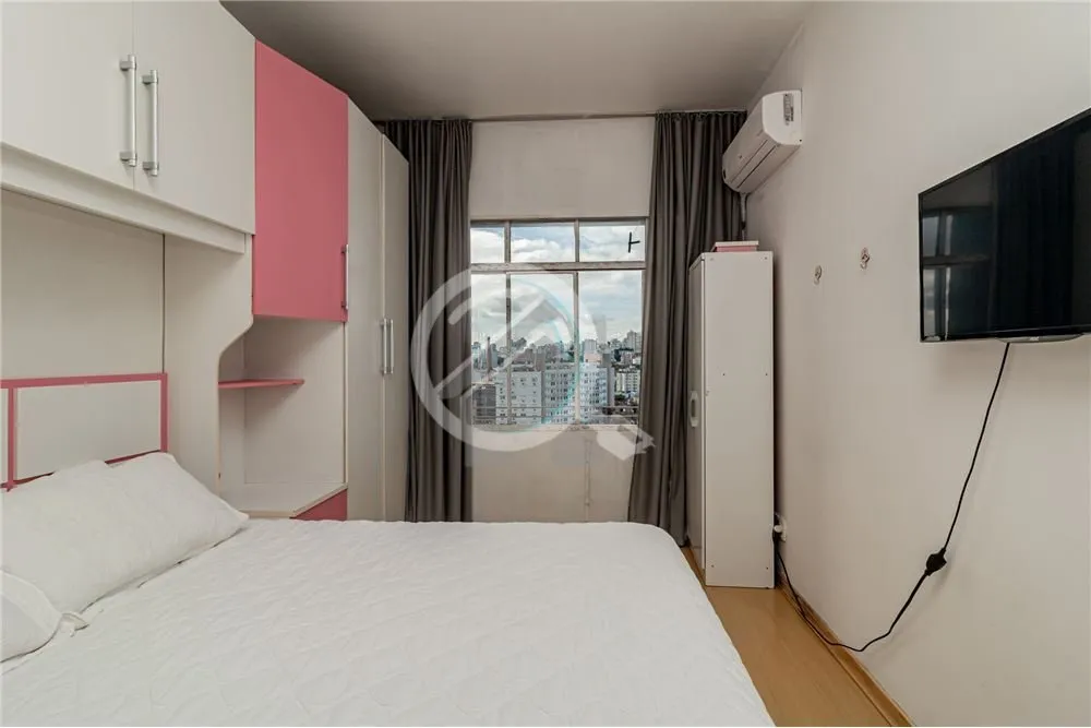 Imagem Oportunidade no Avenida Alberto Bins. Centro Histórico de Porto Alegre. Apartamento com 40 metros d...