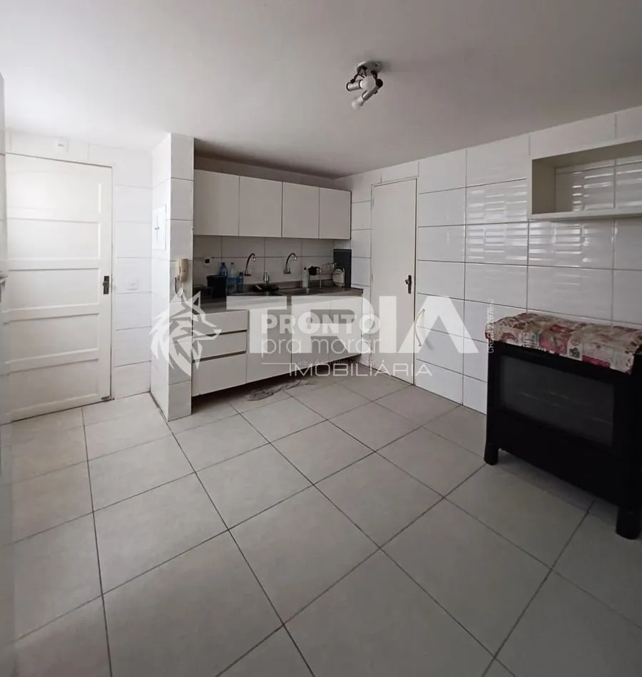 Imagem Apartamento de 4 quartos, 181m² no bairro Aflitos, em Recife