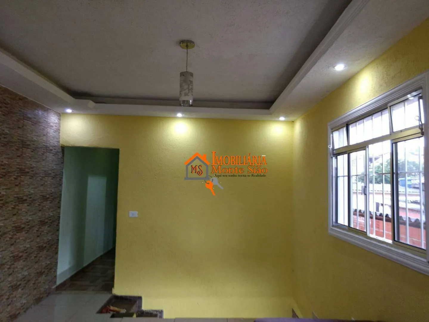 Imagem Sobrado com 5 dormitórios à venda, 150 m² por R$ 425.000,00 - Vila Carmela II - Guarulhos/SP