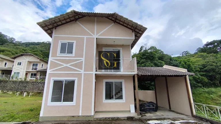 Foto do imóvel Casa para Venda em Teresópolis, Vargem Grande, 4 dormitórios, 1 suíte, 2 banheiros, 2 vagas em Rua Maria da Costa Siqueira