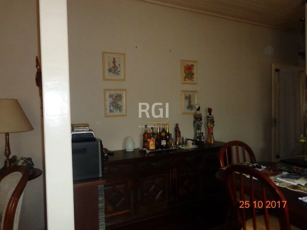 Imagem Casa para Venda - 380m², 2 dormitórios, sendo 1 suites, 1 vaga - Nonoai