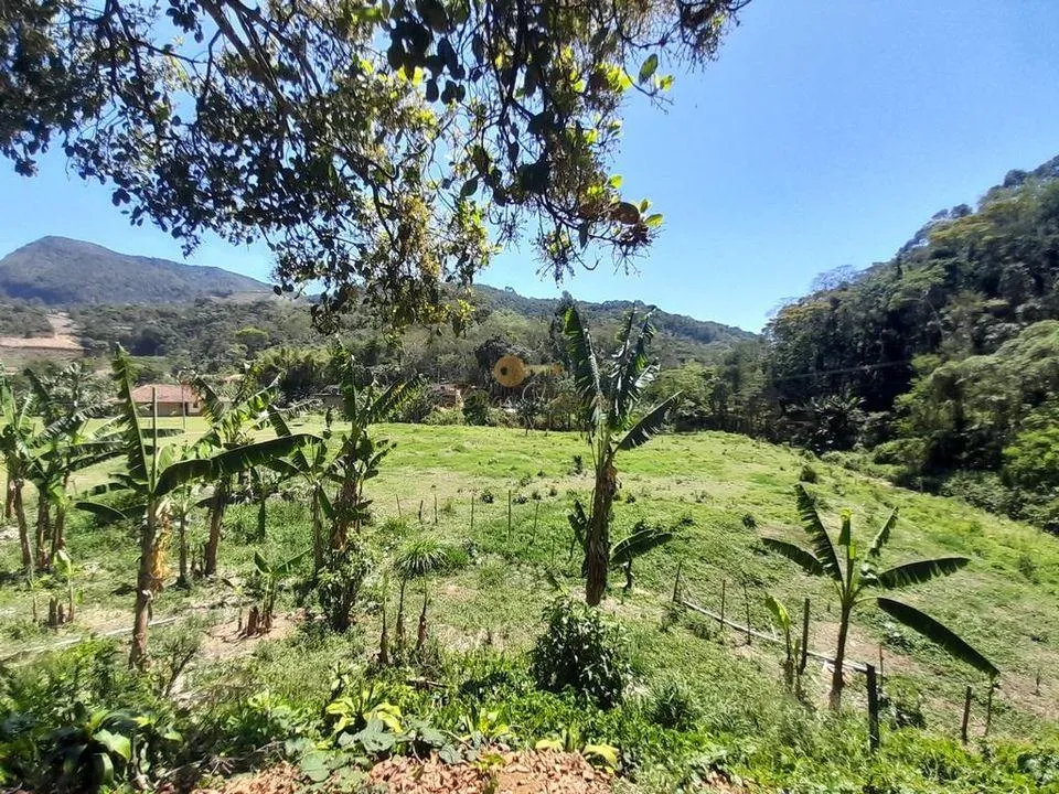Imagem Sítio para Venda em Teresópolis / RJ no bairro Cruzeiro
