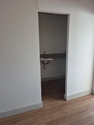 Imagem Conjunto Comercial à Venda na Barra Funda, São Paulo-SP: 1 Sala, 1 Vaga, 35m² de Área