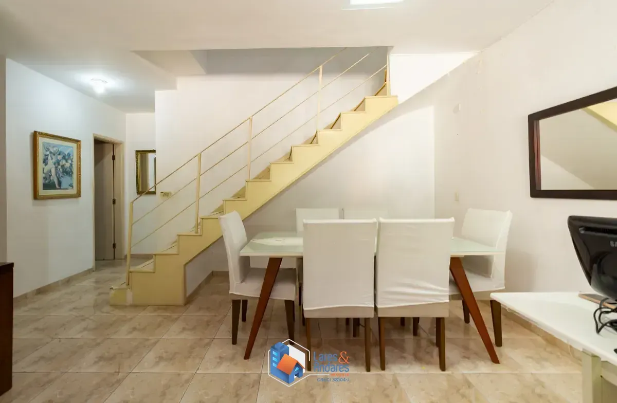 Imagem Sobrado para venda em Vila Nova Caledônia com 3 quartos, sendo 1 suíte, 168m²