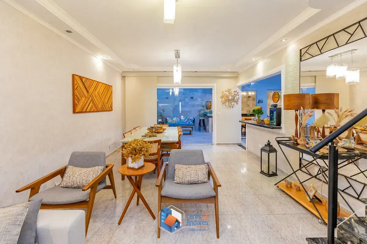Imagem Casa no condomínio Condomínio Villa de São Paulo para venda com 4 quartos, sendo 2 suítes, 213m²