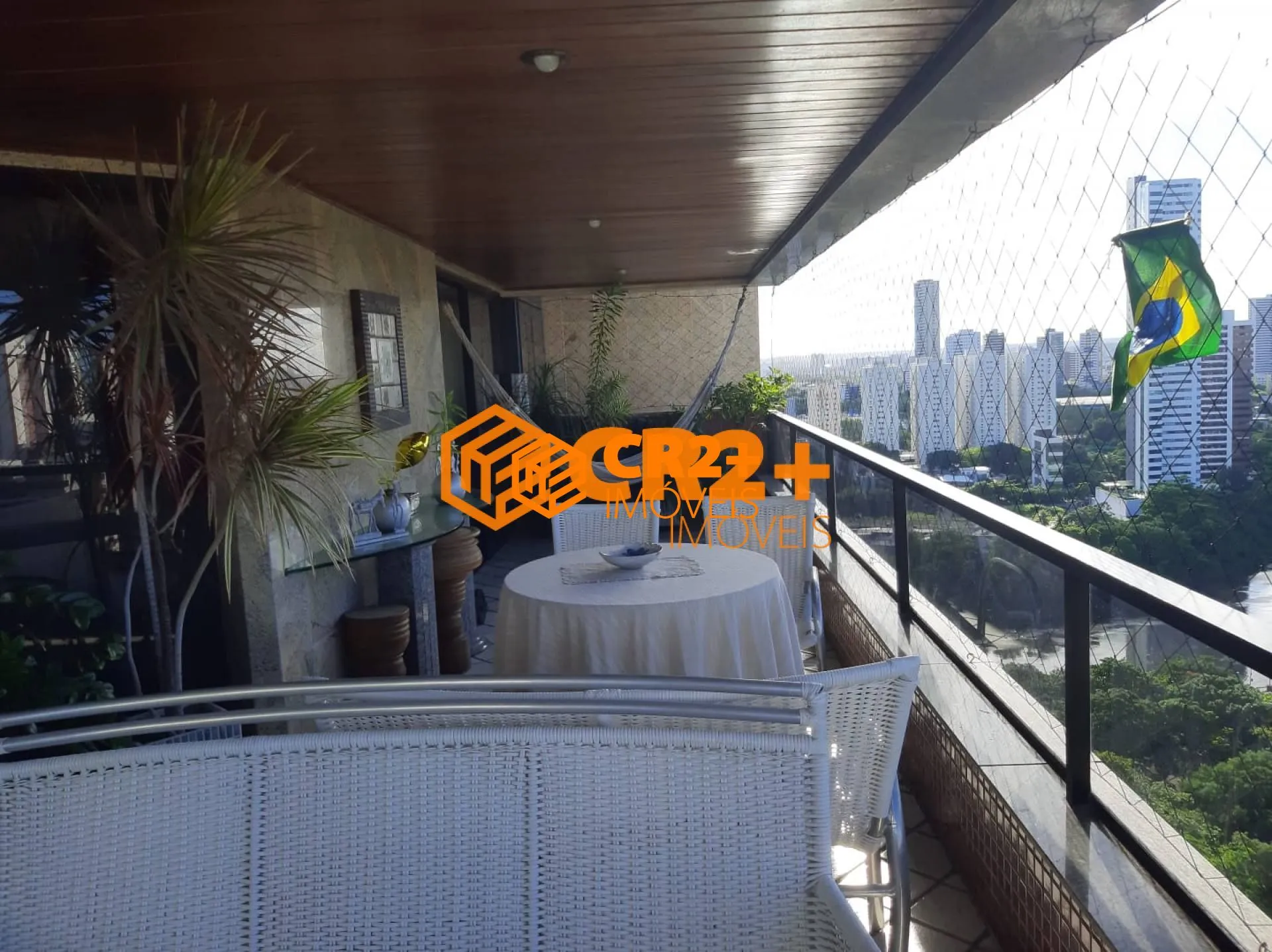 Imagem Apartamento a Venda 300m2 com 5 quartos,5 Suítes, na Jaqueira
