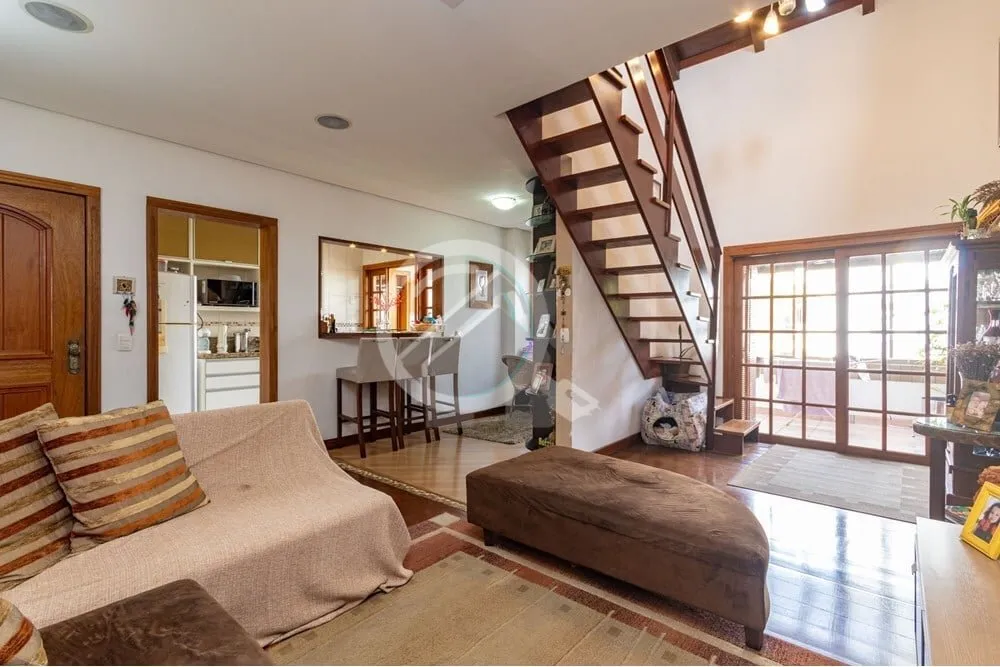 Imagem Cobertura Mobiliada no Bairro Petrópolis ? Elegância e Conforto Prontos para Morar Encante-se com ...