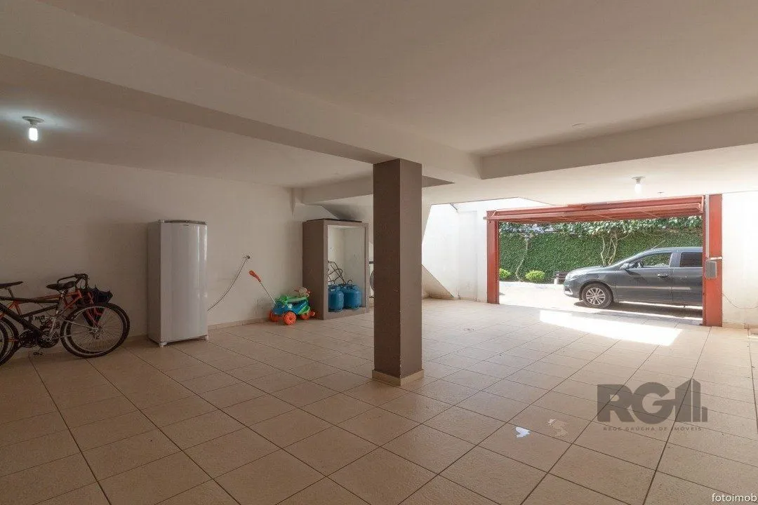 Imagem Casa Condominio para Venda - 307m², 5 dormitórios, sendo 1 suites, 4 vagas - Cristal