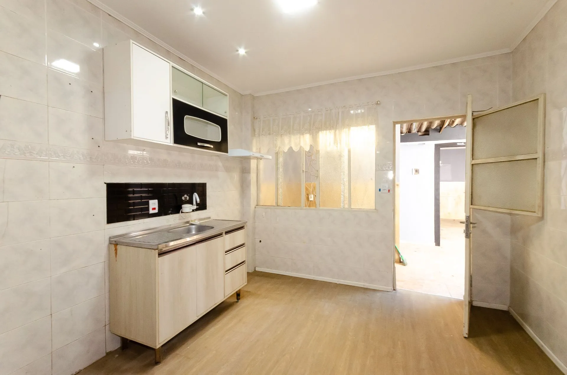 Imagem Casa a venda no bairro São José com 3 dormitórios e amplo pátio