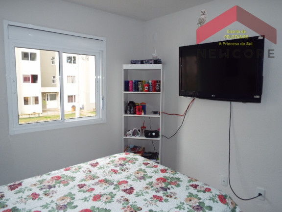 Imagem Apartamento com 2 Quartos à Venda, 42 m² em Três Vendas - Pelotas