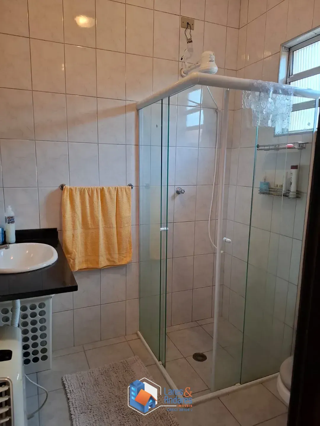 Imagem Casa para venda em Santa Teresinha com 9 quartos, sendo 3 suítes, 522m²
