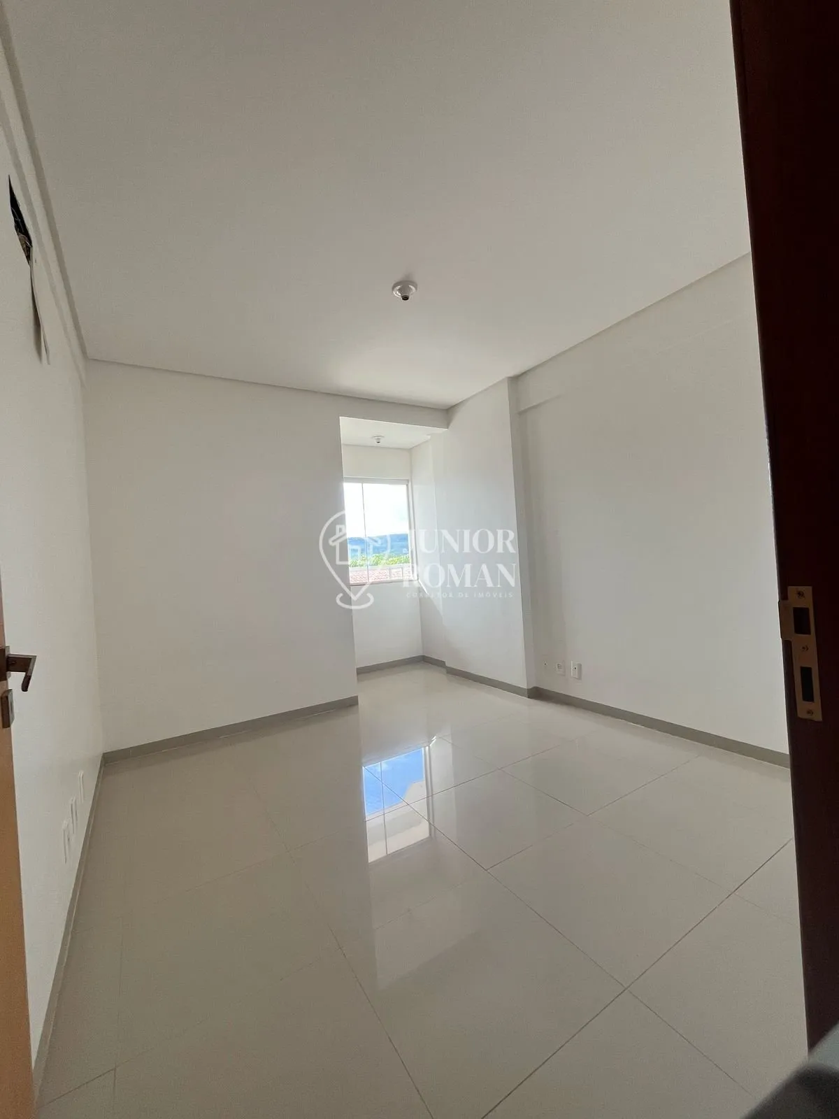 Imagem APARTAMENTO NO RESIDENCIAL FARROUPILHA 3 SUITES VARANDA GOURMET E LAZER COMPLETO - BARREIRAS/BA