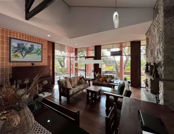 Imagem Fazendinha - 4d/2sts Linda, TÉRREA e contemporânea, piscina, muito espaço!