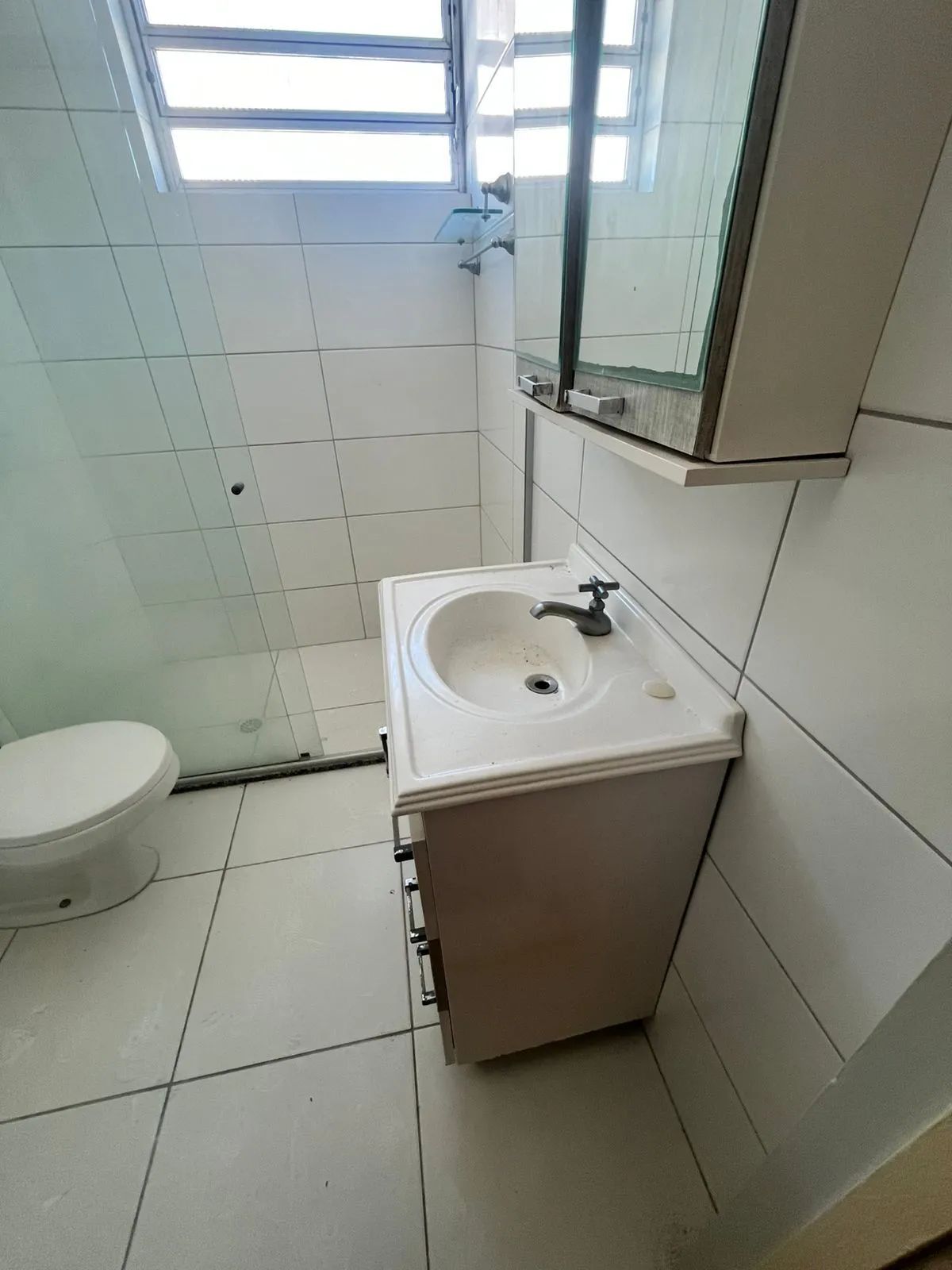 Imagem 02 dorm, 73 m², sol da tarde, com vaga, dep e banho aux, no Passo da Areia