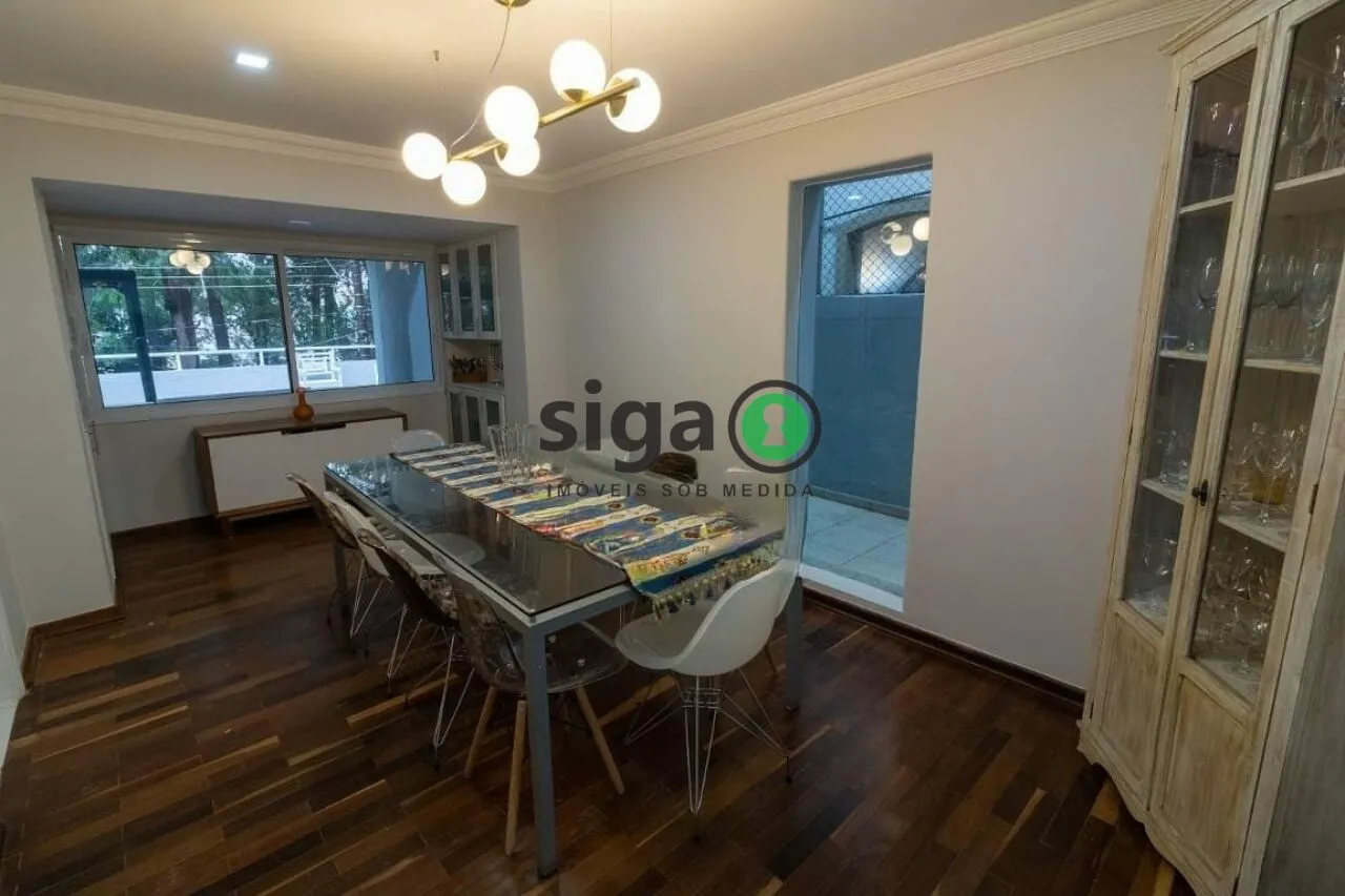 Imagem Casa à venda com 323m², 4 quartos e 3 vagas