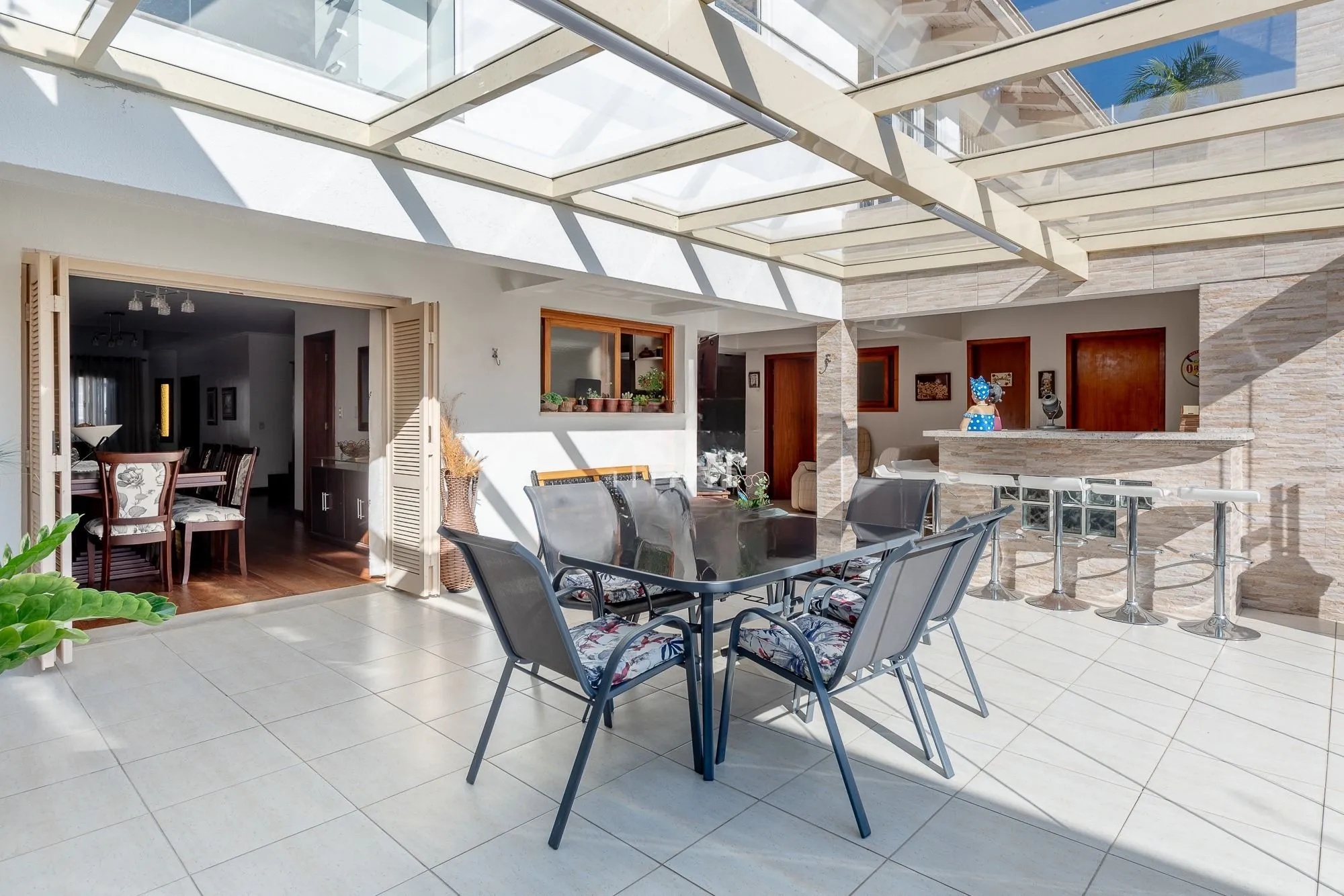 Imagem Casa 4 Dormitórios, Suíte Master, Piscina e espaço Gourmet no Jardim Planalto