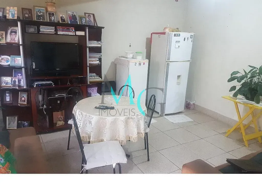 Imagem Casa com 4 dormitórios à venda, 260 m² por R$ 400.000,00 - Campo Grande - Rio de Janeiro/RJ