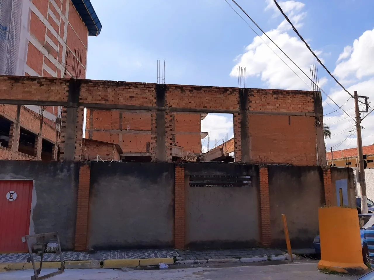 Imagem Oportunidade Única: Prédio Inacabado com Potencial para Expansão em Localização Estratégica em Aparecida