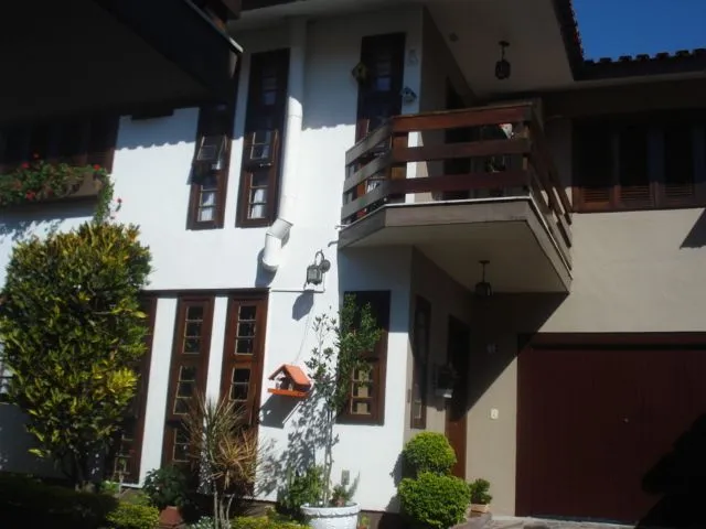 Imagem Casa em Condomínio à Venda no Bairro Tristeza - Zona Sul de Porto Alegre