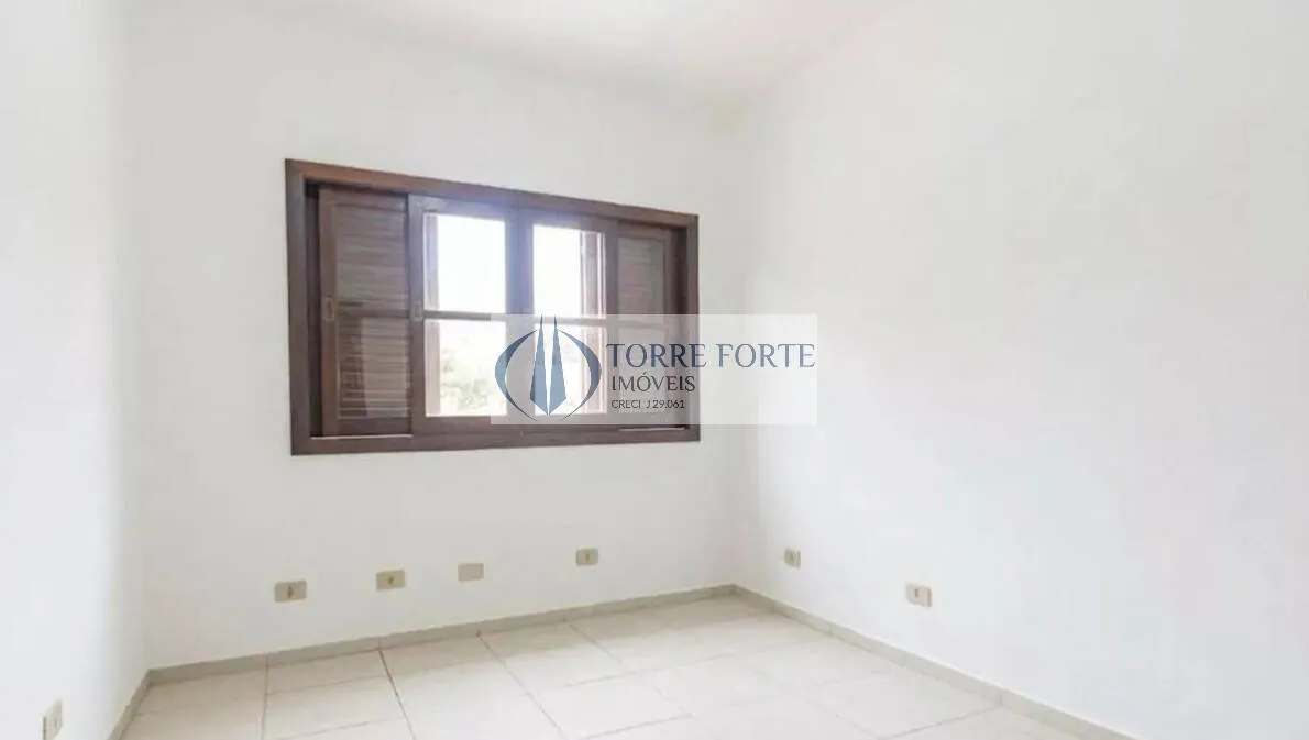 Imagem Casa espaçosa 400 m² 5 dormitórios 2 suítes 4 banheiros 4 vagas de garagem