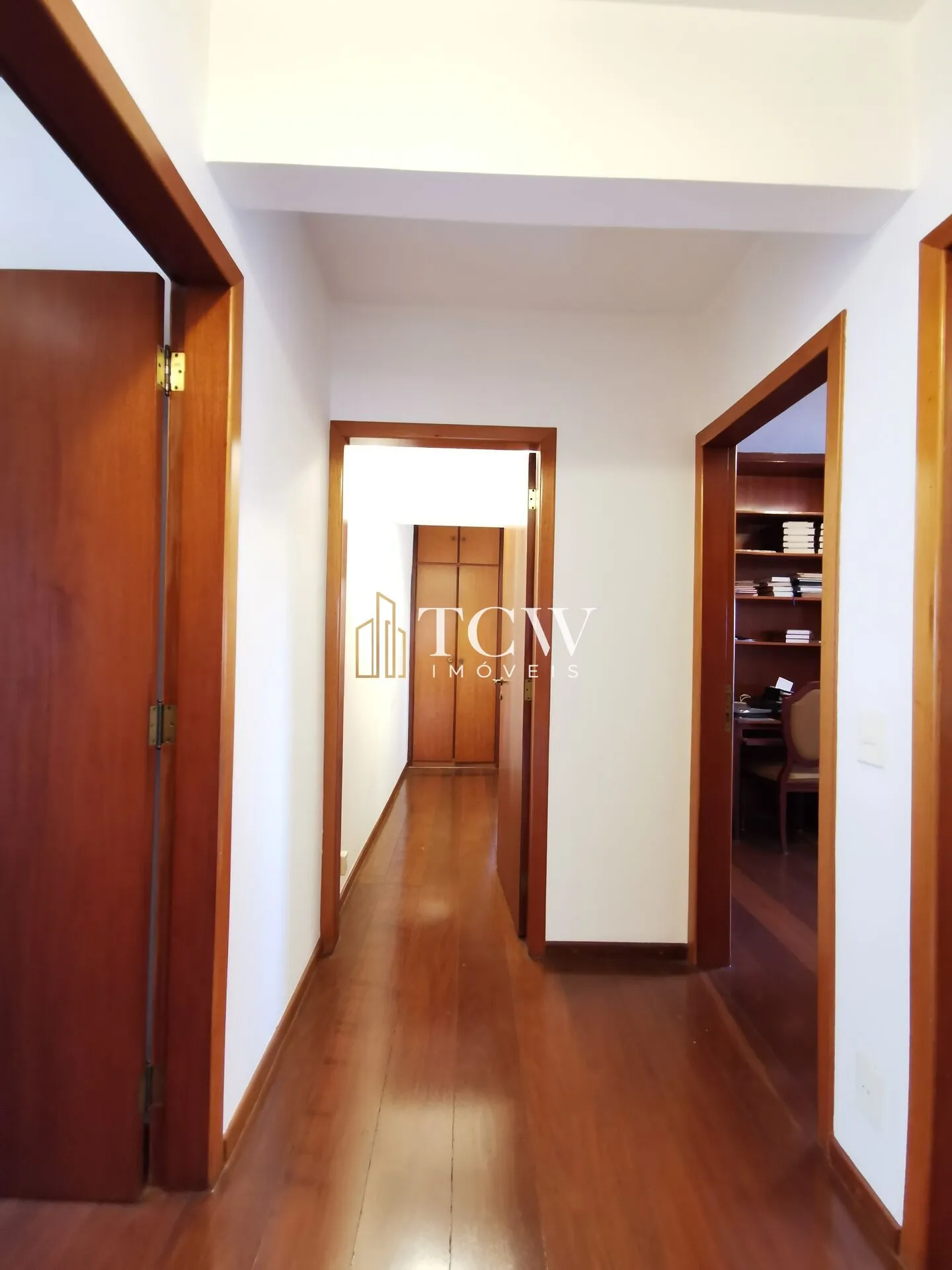 Imagem Apartamento 4 Quartos à venda em Moema