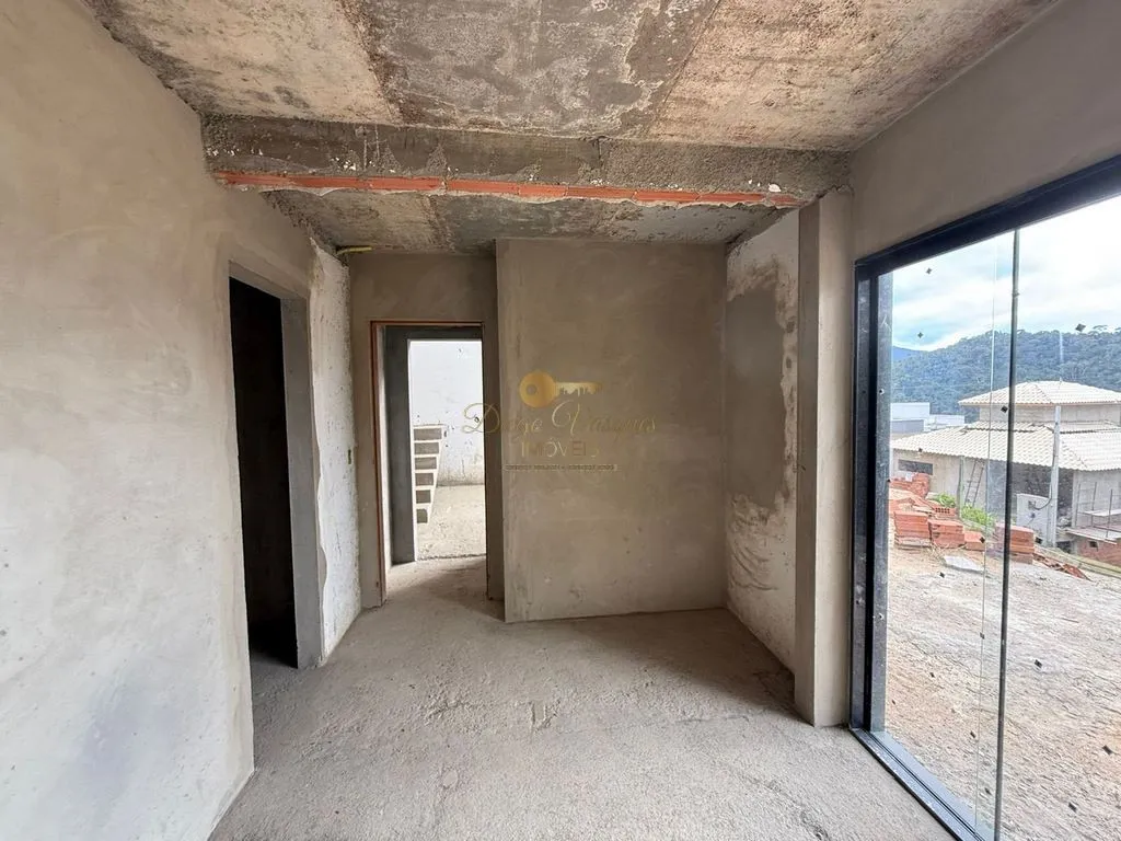 Imagem Casa em Condomínio para Venda em Teresópolis / no bairro Albuquerque