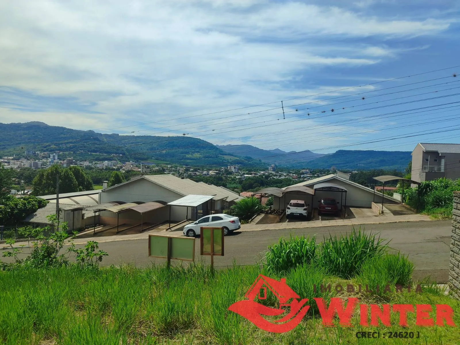 Imagem Lindo terreno de 420,00m² com vista da cidade de Feliz.