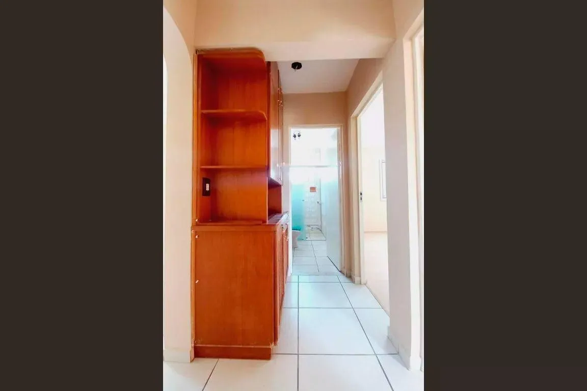 Imagem Excelente apartamento no Jardim Interlagos em Campinas, com dois dormitórios e uma vaga de garagem.