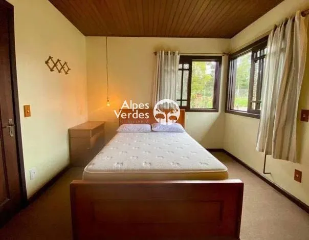Imagem Vende-se casa geminada em Canela a cerca de 7 minutos da Catedral de Pedra