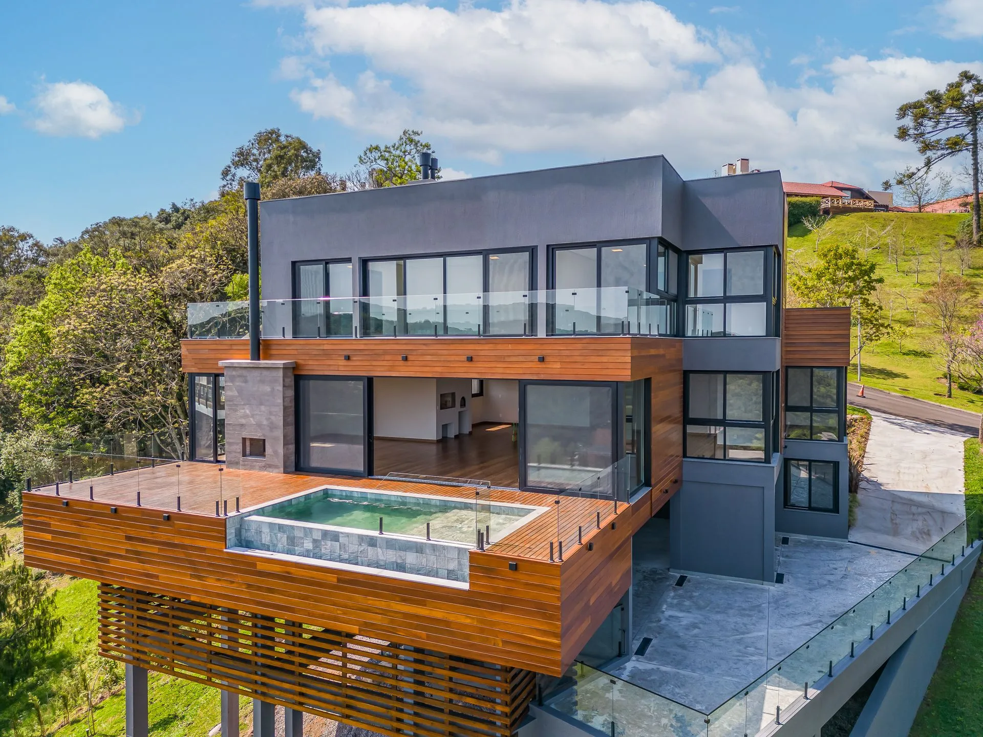 Imagem Casa à venda em Gramado, Bavaria, com 5 quartos, 580m2