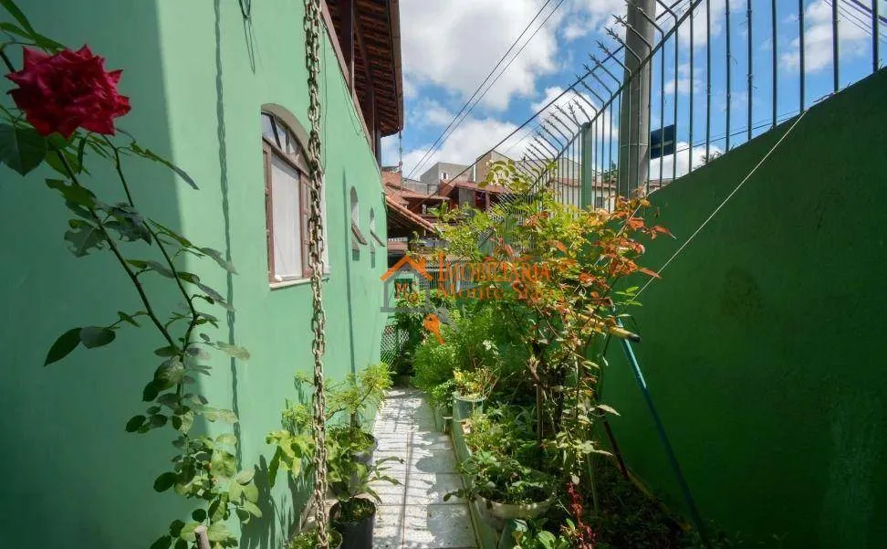 Imagem Casa com 3 dormitórios à venda, 400 m² por R$ 570.000,00 - Jardim Iporanga - Guarulhos/SP