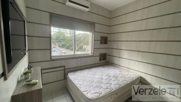Imagem Apartamento Quadra Mar para Venda em Balneário Camboriú / SC no bairro Centro
